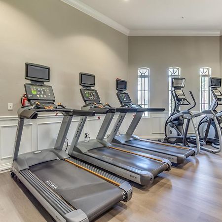Stunning Lakeview Condo Wprivate Balcony Кисими Екстериор снимка
