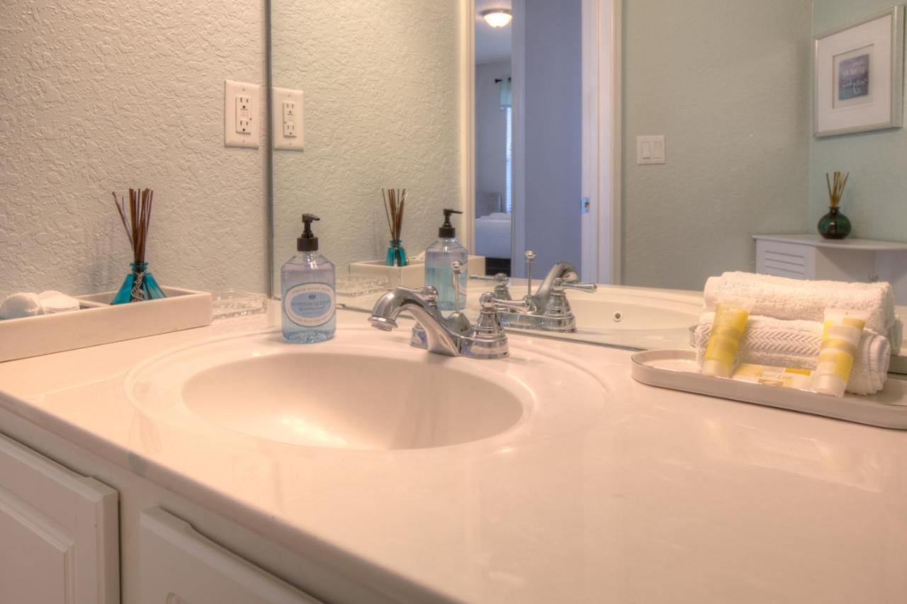Stunning Lakeview Condo Wprivate Balcony Кисими Екстериор снимка